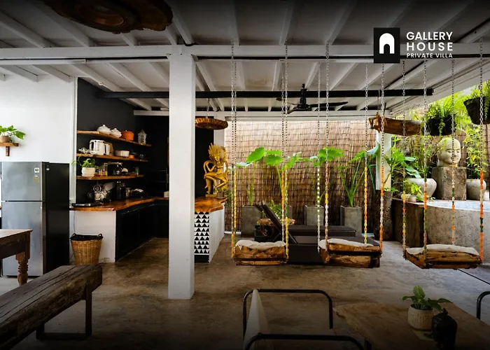 Gallery House - Artistic With Plunge Pool *