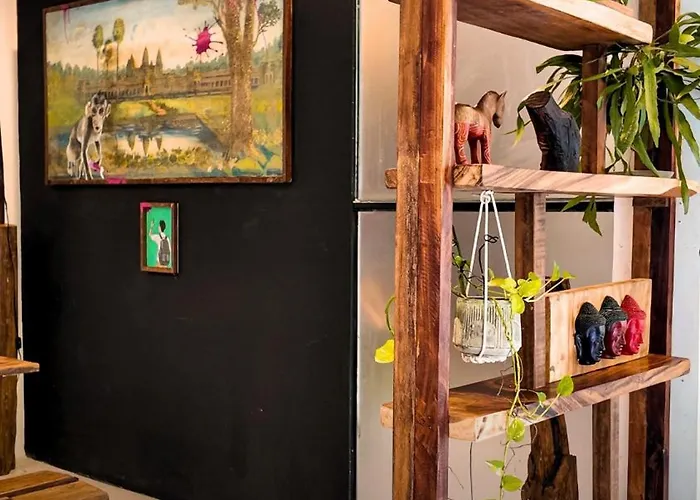 Gallery House - Artistic With Plunge Pool